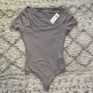 Abercrombie & Fitch Square Neck Short Sleeve Bodysuit